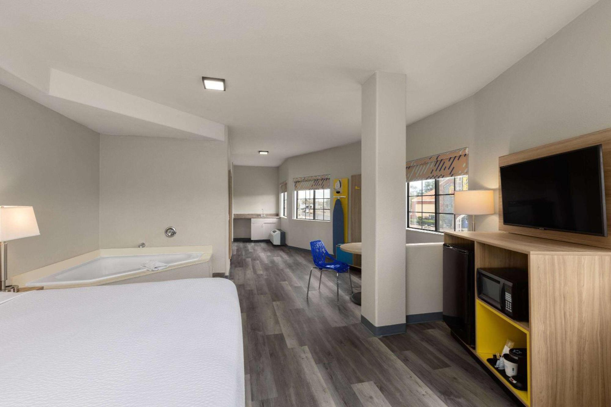 Days Inn & Suites By Wyndham Tucson/Marana Εξωτερικό φωτογραφία